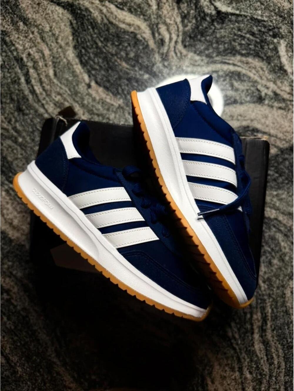 Adidas Run 70s 2.0 Navy Blue Gum Sole Sneakers Women’s 7 Youth 5.5 NWT